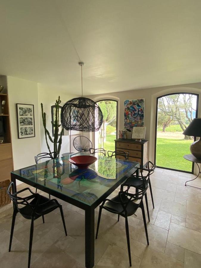 Villa Provencale Familiale Avec Piscine Гримо Екстериор снимка