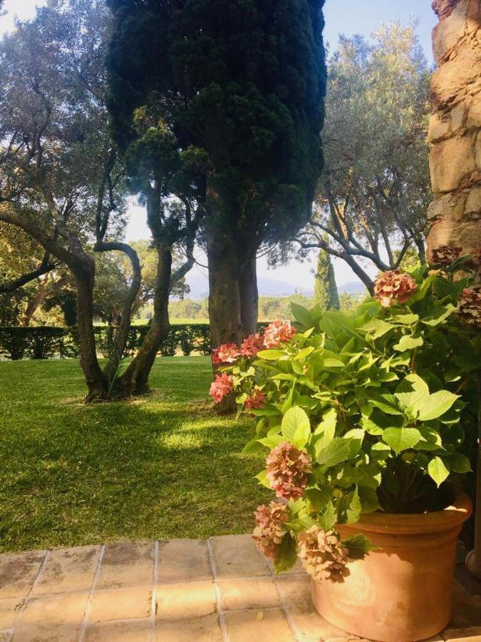 Villa Provencale Familiale Avec Piscine Гримо Екстериор снимка