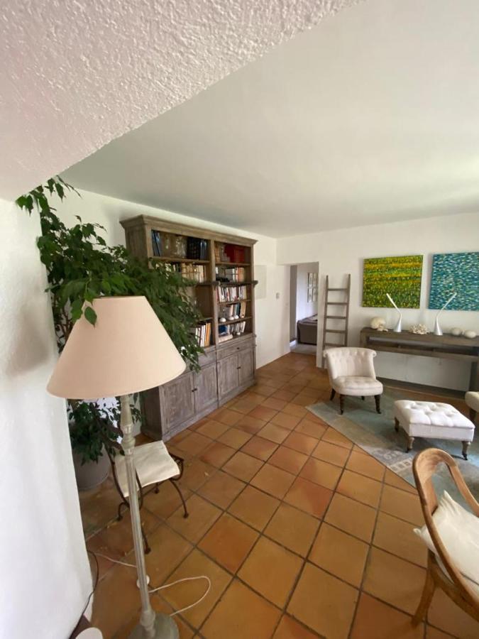 Villa Provencale Familiale Avec Piscine Гримо Екстериор снимка